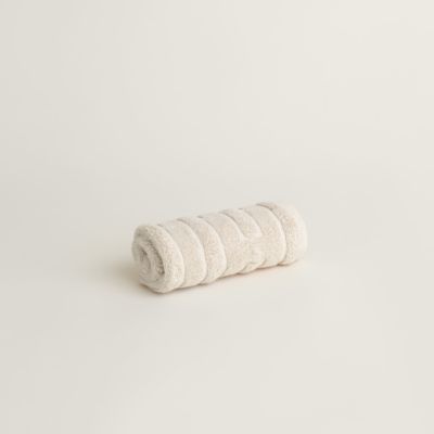 103189M 01_folded_wm_4